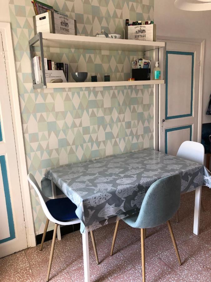 Welcome In The Cozy Blue Nest Pedestrian Ментона Екстериор снимка