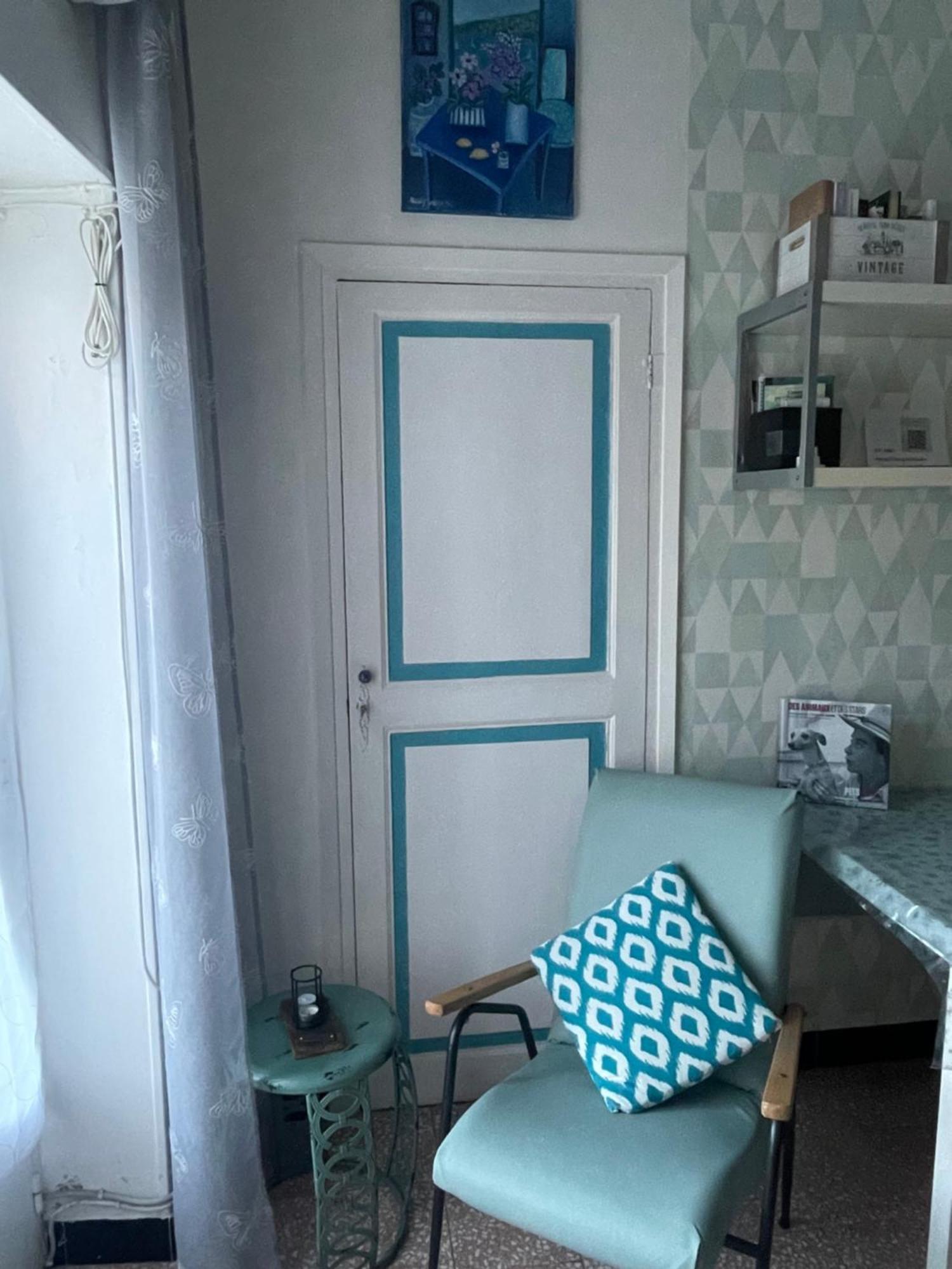 Welcome In The Cozy Blue Nest Pedestrian Ментона Екстериор снимка